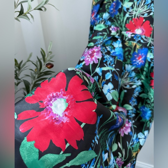 Julia Jordan Vibrant Floral 3/4 Sleeve Dress - Picture 3 of 14